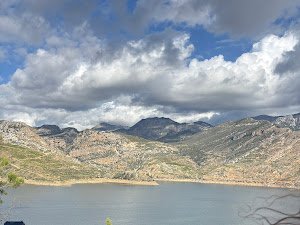 5d9f69808b046115952a1c3a5c7ec8ef.jpg